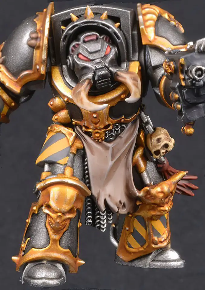 Comment peindre les Space Marines du Chaos Iron Warriors - Étape 4