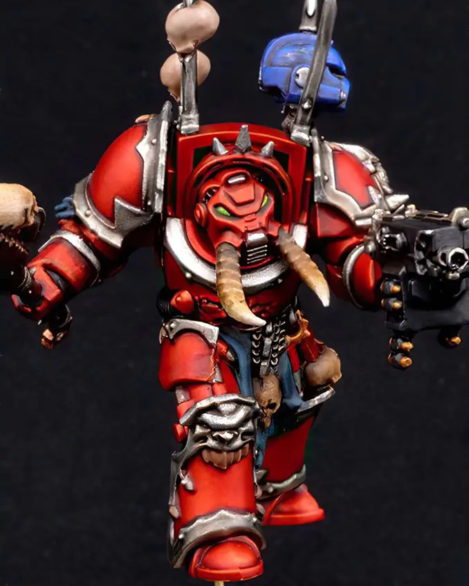 Wie man Word Bearers Armor malt - Schritt 3