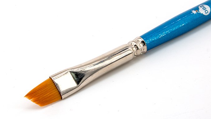 Comparing Miniature Paint Brushes: Bomb Wicks VS Citadel & Winsor Newton