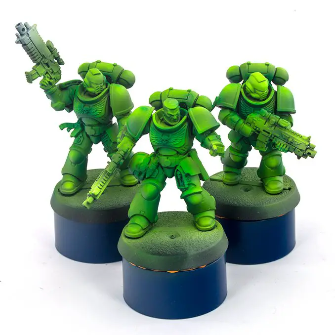 Warcolours Paint Range Review für Miniaturen & Wargames-Modelle - Space Marine 3 - Türkisfarben - Transparent