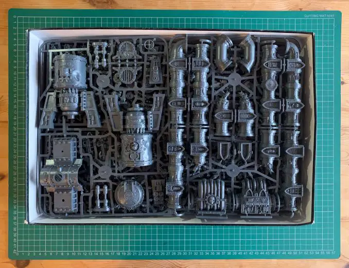 Warhammer 40,000 Starter Set: Command Edition Review Unboxing 1