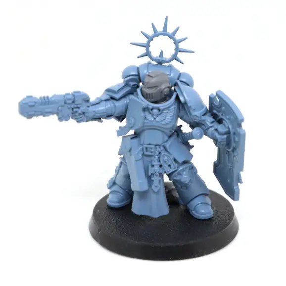 Warhammer 40K--Starter-Set_Primaris-tenente