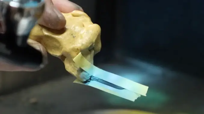 Comment peindre des épées électriques - 12