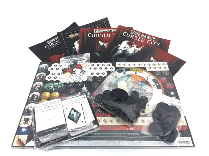 Warhammer Quest Cursed City Unboxing Ephemera und Battlegear