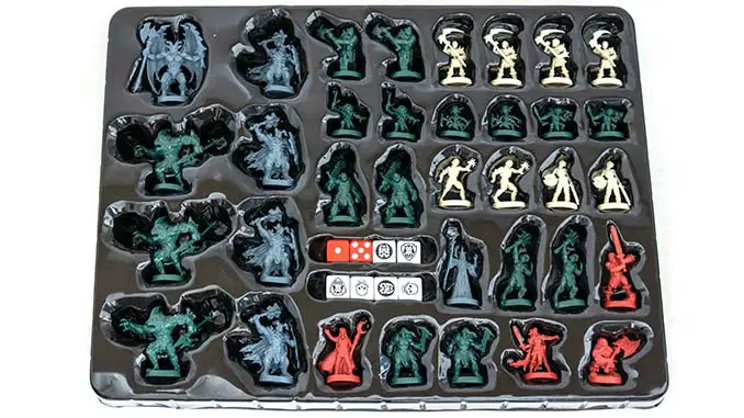 Recensione di Heroquest 2021 - Vassoio con figure