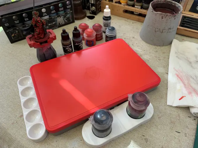 Redgrass Wet Palette 2The best painting tool for miniatures by Redgrass —  Kickstarter