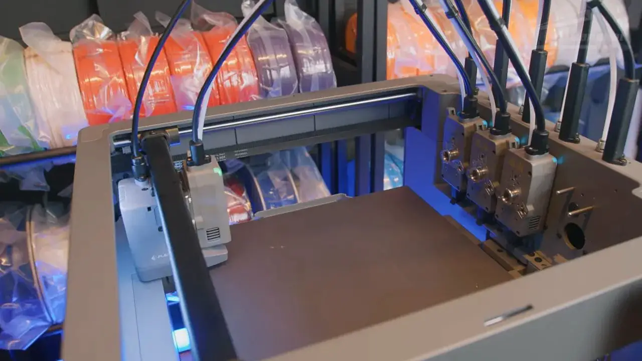 FlashForge Creator 5 chamber showing toolheads and filament path area