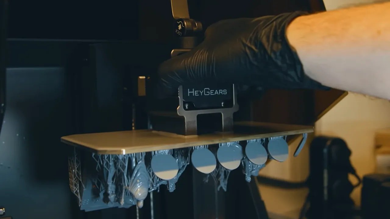 HeyGears Reflex RS resin printer with a print underway and the build area in view