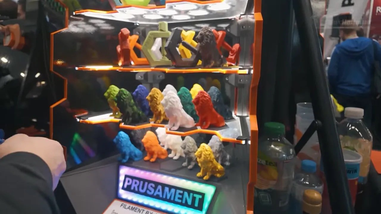 Prusa Core One enclosure during multi-object print with front screen visible