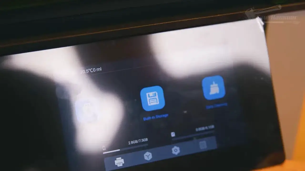 Uniformation GK3 app interface displaying a build-in storage and firmware update related UI